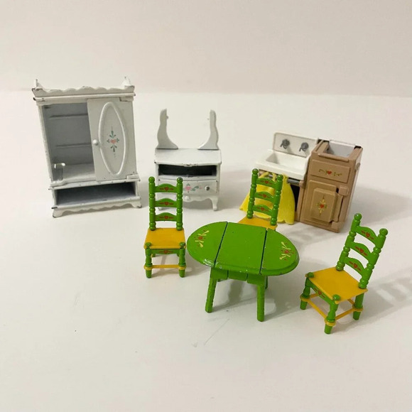 Vintage Mattel 1980 The  Littles Doll House Furniture Incomplete TLC - Picture 1 of 13